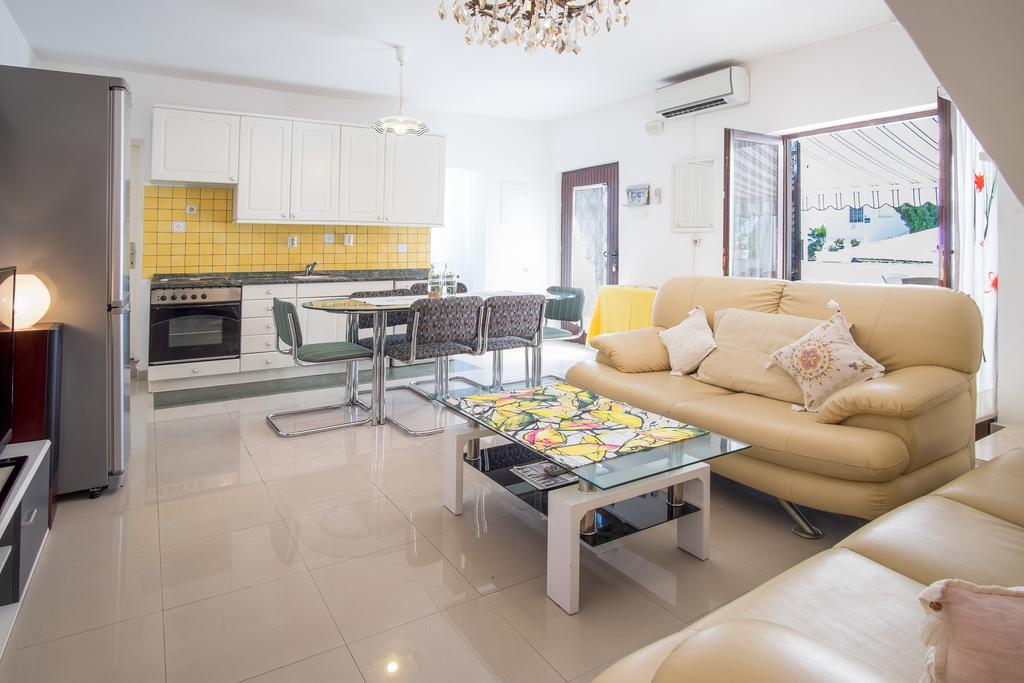 Apartment Katarina Malinska Ruang foto
